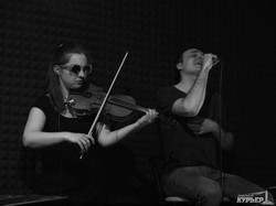 Капитонов и Со: восходящие звезды украинской музыки сыграли на "Перроне №7" (ФОТО)