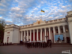 День Победы в Одессе в фотографиях: концерт военных оркестров у стен мэрии