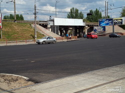 Один из самых "убитых" участков одесских дорог отремонтировали (ФОТО)