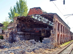 Фотопрогулка по руинам одесского завода