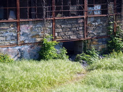 Фотопрогулка по руинам одесского завода