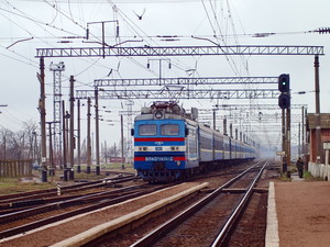 Неподалеку от Одессы террористы пустили под откос поезд (обновлено)