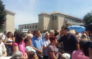 Жители Одесской области пожаловались Саакашвили на коррупцию - губернатор пообещал сменить главу района (видео)
