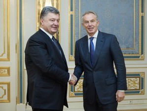 Руководить реформами в Украине пригласили британского экс-премьера от лейбористов
