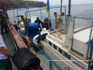 Одесские пограничники задержали в море три катера