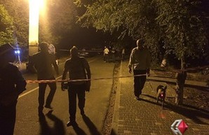 Подробности убийства милиционера в Аркадии (ФОТО, ВИДЕО)