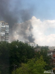 Огонь на одесском масложиркомбинате тушили восемь пожарных машин (ФОТО, ВИДЕО)