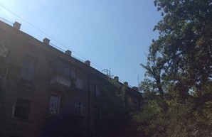 Во время визита Порошенко около Одесской обладминистрации ищут снайпера (ФОТО)