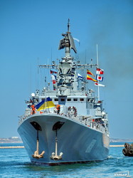 Флагман ВМС Украины участвует в международных учениях "Морской Щит-2015"