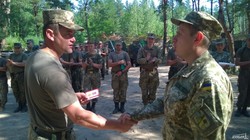 Двое солдат Одесской мехбригады получили боевые награды (ФОТО)
