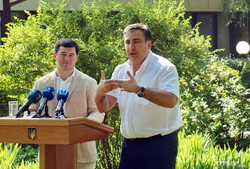 Саакашвили начинает стодневную войну с контрабандой
