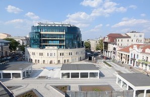 "Черная дыра" на одесской Греческой площади арестована