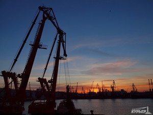 СБУ: В Одесском порту украли миллиард