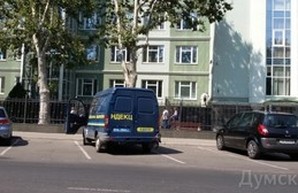 В Одессе ложно "заминировали" банк