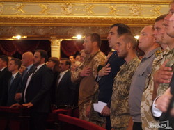 Саакашвили, Шмушкович и Труханов наградили воинов АТО и волонтеров (ФОТО)