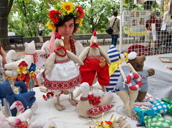 Вышиванковый фестиваль в Одессе: ярмарка на Приморском бульваре (ФОТО)