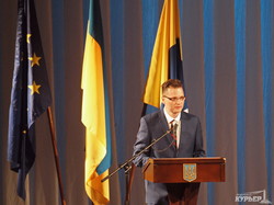 Основатель экономического форума в Давосе открыл Всемирный форум украинской молодежи (ФОТО)