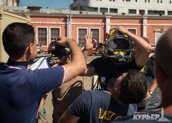 "Си-Бриз": украинские и американские водолазы погрузились на дно Одесского порта (ФОТО)