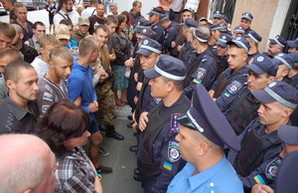 Как одесские "правосеки" за своего лидера пикетировали (ФОТО)