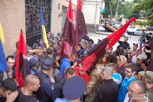 Одесских активистов "Автомайдана" и "Правого сектора" выпустили из СИЗО