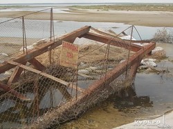 Браконьеры перекрыли соединение Тузловских лиманов с морем (ФОТО)
