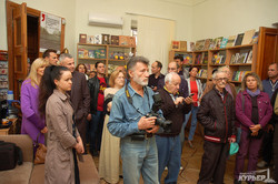 Во всемирном клубе одесситов открылась выставка картин Стаса Жалобнюка