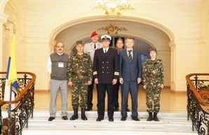 Курсантов Одесской военной академии инструктируют немецкие эксперты