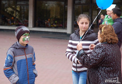 Кандидат в депутаты Одесского горсовета маскируется под юриста и проводит детский праздник (ФОТО)