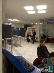 Зачем на самом "киваловском" избирательном участке в Одессе вбрасывали бюллетени (ВИДЕО)