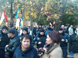 Сторонники Саши Боровика митингуют под Одесским окружным административным судом (ФОТО, обновляется)