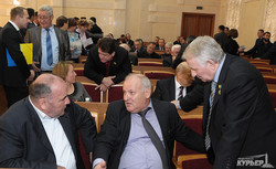 Одесский облсовет дозаседался: стратегические вопросы оставили депутатам нового созыва (ФОТО)