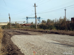 Накануне зимы в Одессе ремонтируют Хаджибейскую дорогу (ФОТО)