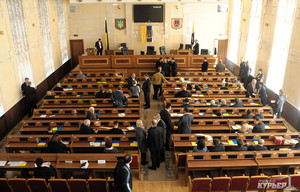 16 избирательных округов Одесской области из 84 не представлены в облсовете