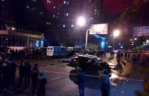 Одесситы требуют от городской власти установить разделитель на смертельно-опасном участке дороги по улице Среднефонтанской