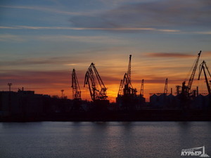 Одесский порт защитит от разливов нефти свою самую новую гавань