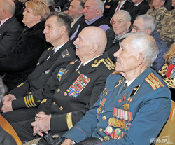 В Одессе наградили участников АТО, кадровых военных и волонтеров (ФОТО)