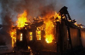В новогоднюю ночь в Одессе и области горели шесть домов (ВИДЕО)