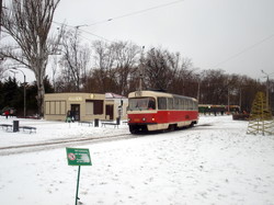 Одессу начинает заваливать снегом (ФОТО)