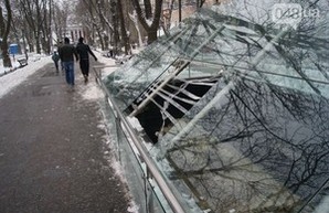 На Приморском бульваре в Одессе разбили саркофаг древнего поселения