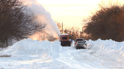 Трасса Одесса - Рени вся в снегу и застрявших автомобилях (ФОТО)