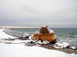 Зимняя Одесса: свинцовое море и белые пляжи (ФОТО)