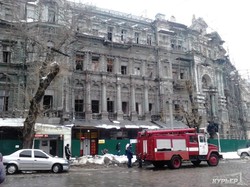 В Одессе второй раз за сутки загорелся дом Руссова (ФОТО)