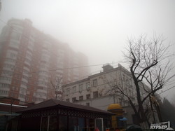 Одесса погрузилась в густой туман (ФОТО)