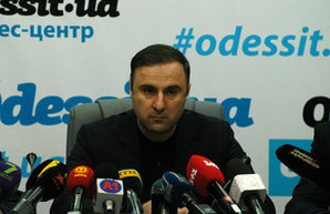 Лорткипанидзе: "Альфа не используется для того, чтобы невиновных ставили к стенке, забирали телефоны и оскорбляли нецензурными словами"