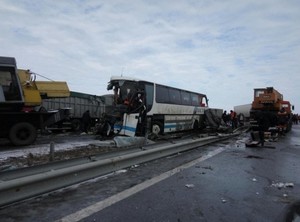 В Одесской области столкнулись автобус, три грузовика и две легковушки