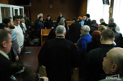 Суд по делу второго мая: антимайдановцы остались за решеткой (ФОТО)