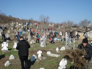 Одесситы навели порядок на старинном казацком кладбище (ФОТО)