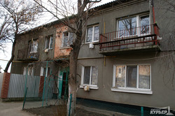 Саакашвили вручил ключи от квартиры участнику боевых действий в зоне АТО (ФОТО)