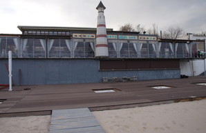 Деревянный настил на одесском пляже уже готов (ФОТО)