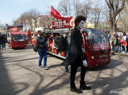 В Одессе стартовал парад клоунов на  электромобилях (ФОТО)